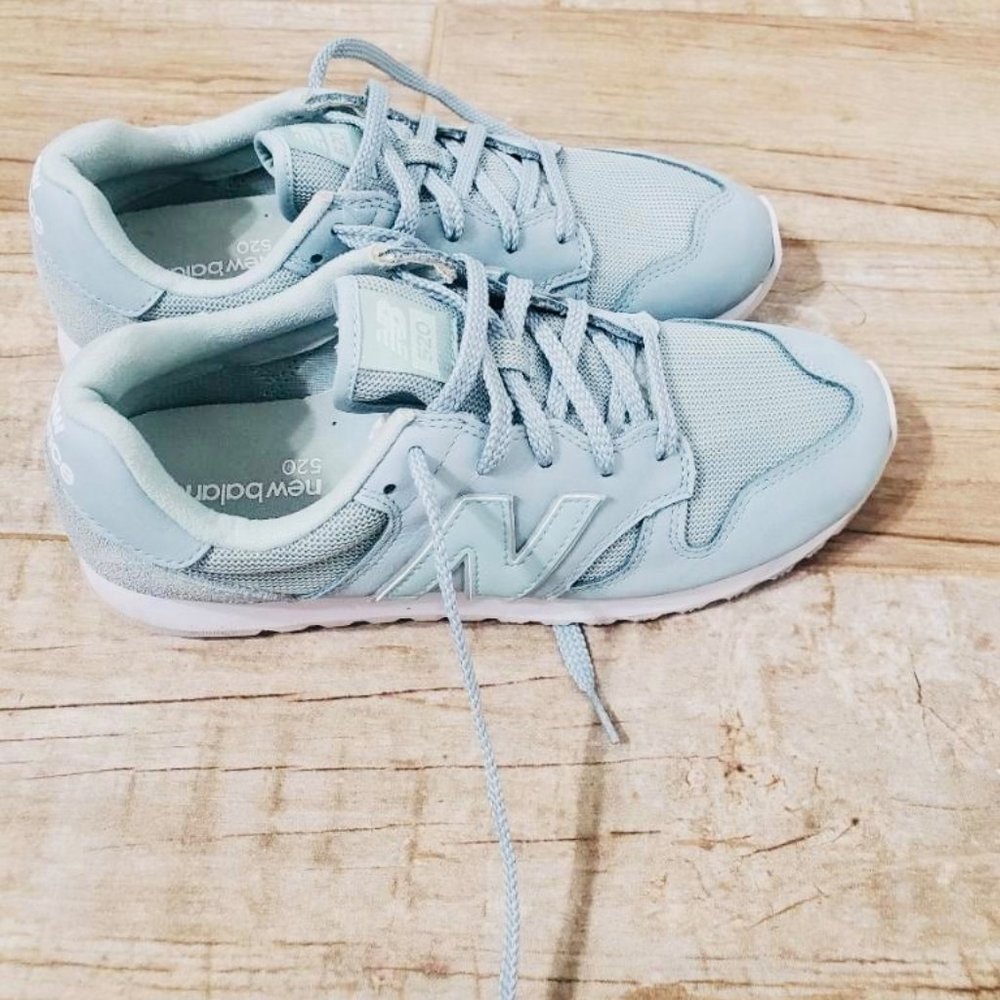 Unisex New Balance Sneakers
